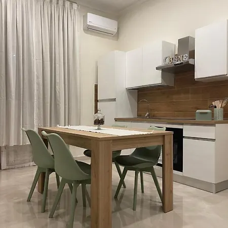 Miracles On 32Th Street Apartment Naples Exterior photo